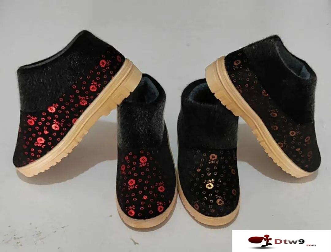 鄉(xiāng)鎮(zhèn)趕集地?cái)偀徜N產(chǎn)品棉拖，媽媽棉拖鞋貨源批發(fā)
