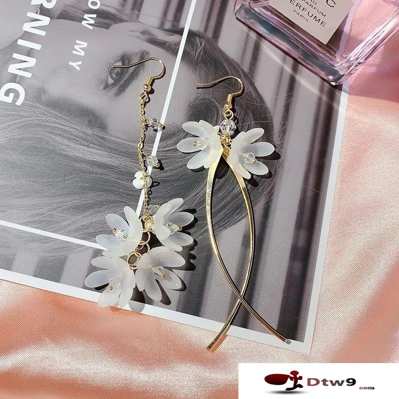 擺地攤賣小飾品_耳環(huán)批發(fā)貨源，韓版小飾品批發(fā)