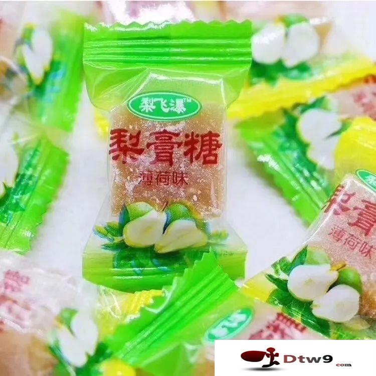 擺地?cái)傎u食品干貨，黃金薯片，海帶絲，桂圓干貨源批發(fā)