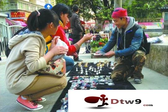 貨源介紹:地攤暢銷產(chǎn)品之飾品全方位解析 貨源介紹:地攤暢銷產(chǎn)品之飾品全方位解析