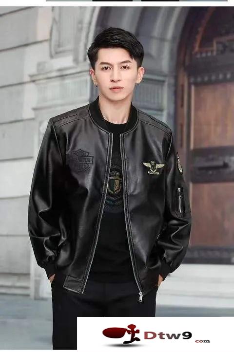 擺地?cái)傎u(mài)皮衣賺錢(qián)嗎？2020冬季爆款皮衣貨源批發(fā)