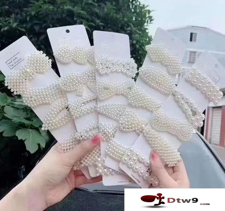 擺地?cái)傎u飾品技巧，2020秋冬熱銷精品飾品貨源批發(fā)