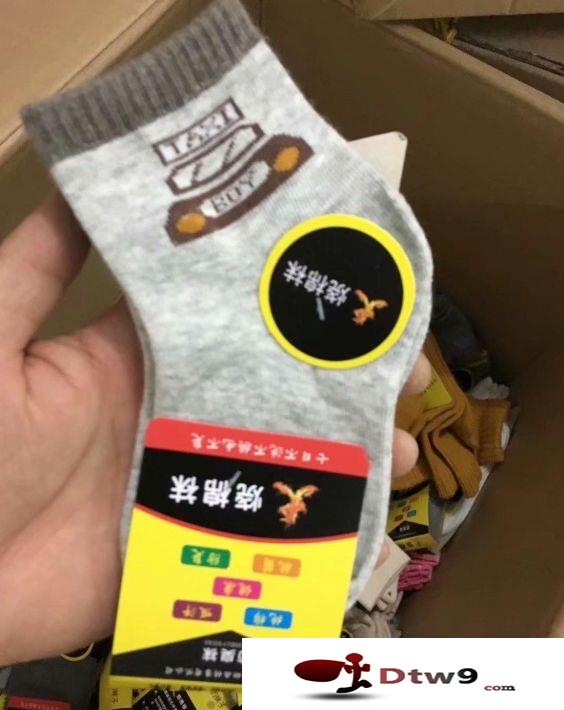 秋冬擺地?cái)傎u純棉襪子，火燒襪_七天防臭襪，雪地襪貨源批發(fā)