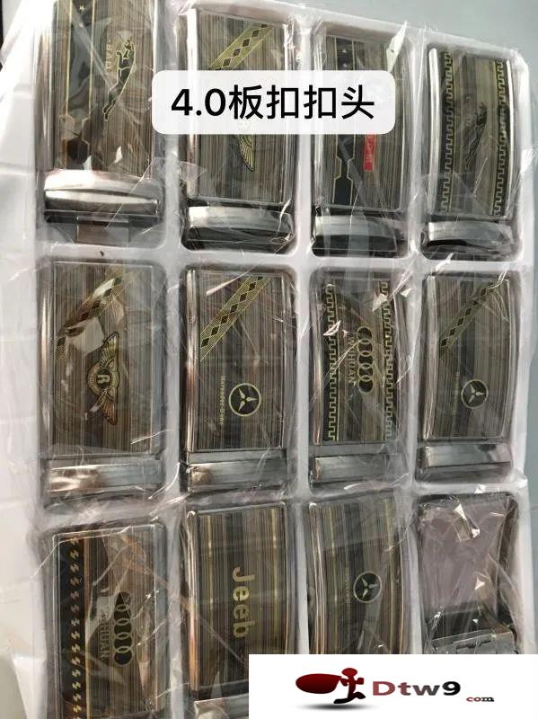 地攤熱賣皮帶手表批發(fā)，廠家直批地攤貨源皮帶手表
