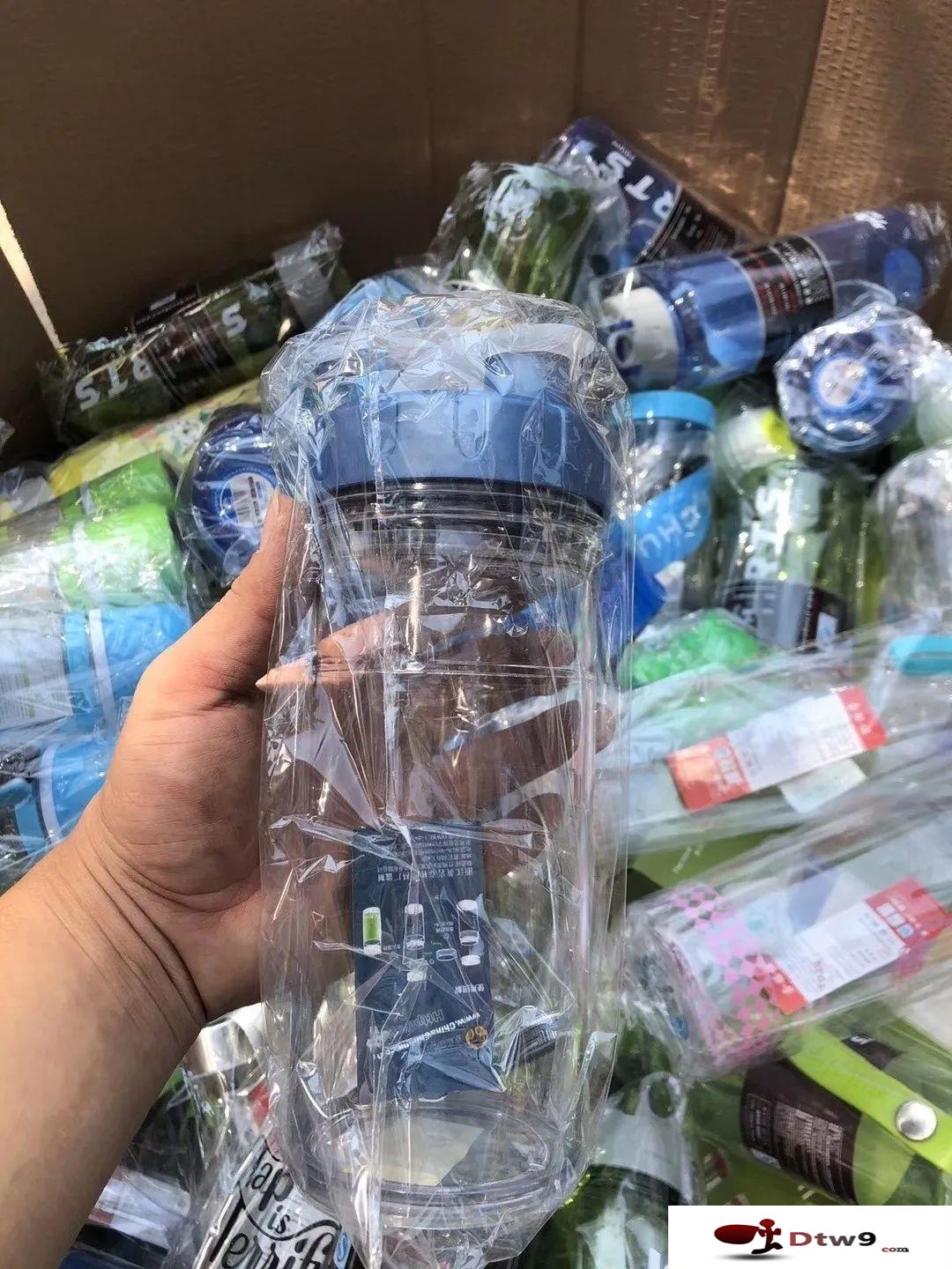 擺地攤賣保溫杯：304精品不銹鋼保溫杯，兒童保溫杯，子彈頭保溫杯貨源