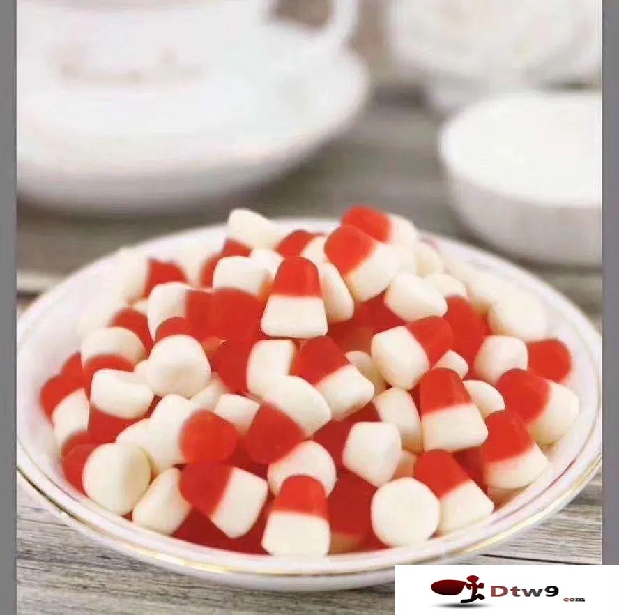 學(xué)校附近擺地?cái)傎u什么好賺錢？2020網(wǎng)紅零食貨源批發(fā)