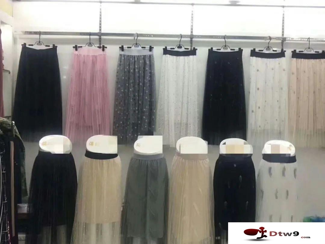 地?cái)傃澴迂浽磁l(fā)，熱銷中老年褲子廠家直銷
