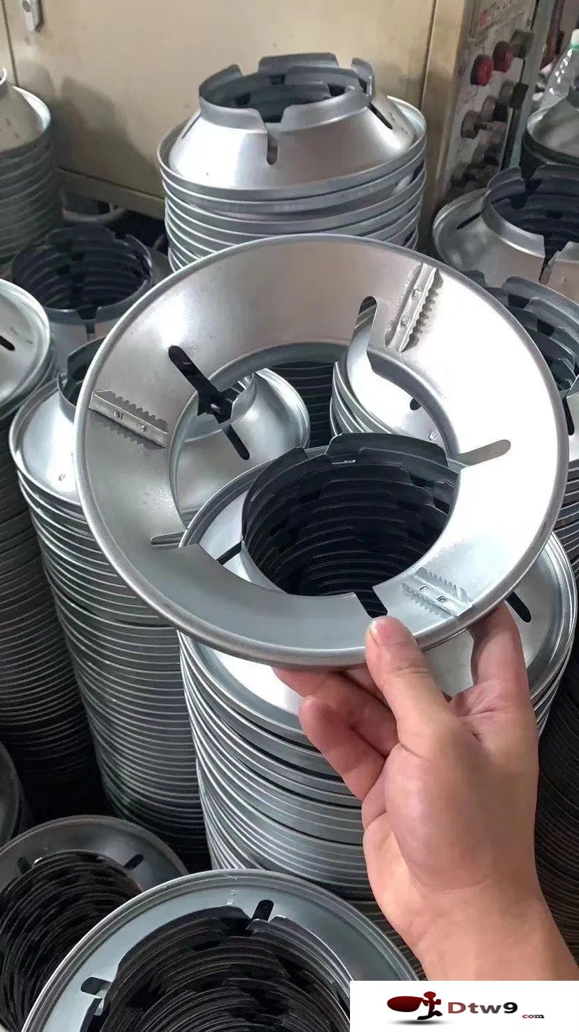 秋天擺地?cái)傎u什么百貨好賺錢？椰殼抹布，掛鉤，牛筋梳等2元3元百貨貨源