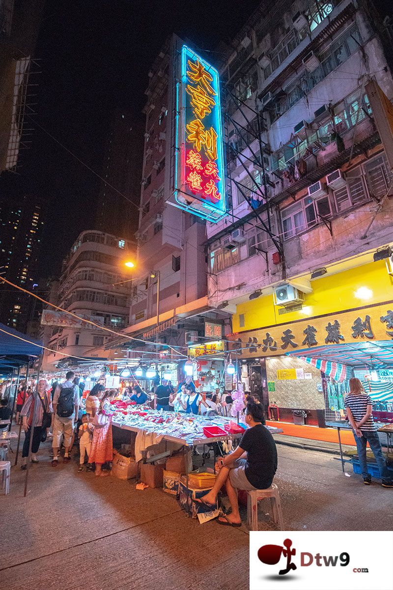 2019年擺地?cái)傎u什么比較好？義烏地?cái)偩W(wǎng)告訴你