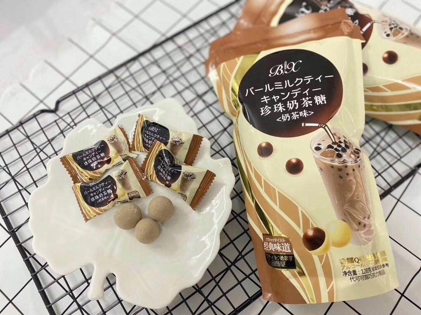 網(wǎng)紅珍珠奶茶糖批發(fā) 嚼著吃的奶茶糖貨源 網(wǎng)紅珍珠奶茶糖批發(fā) 嚼著吃的奶茶糖貨源