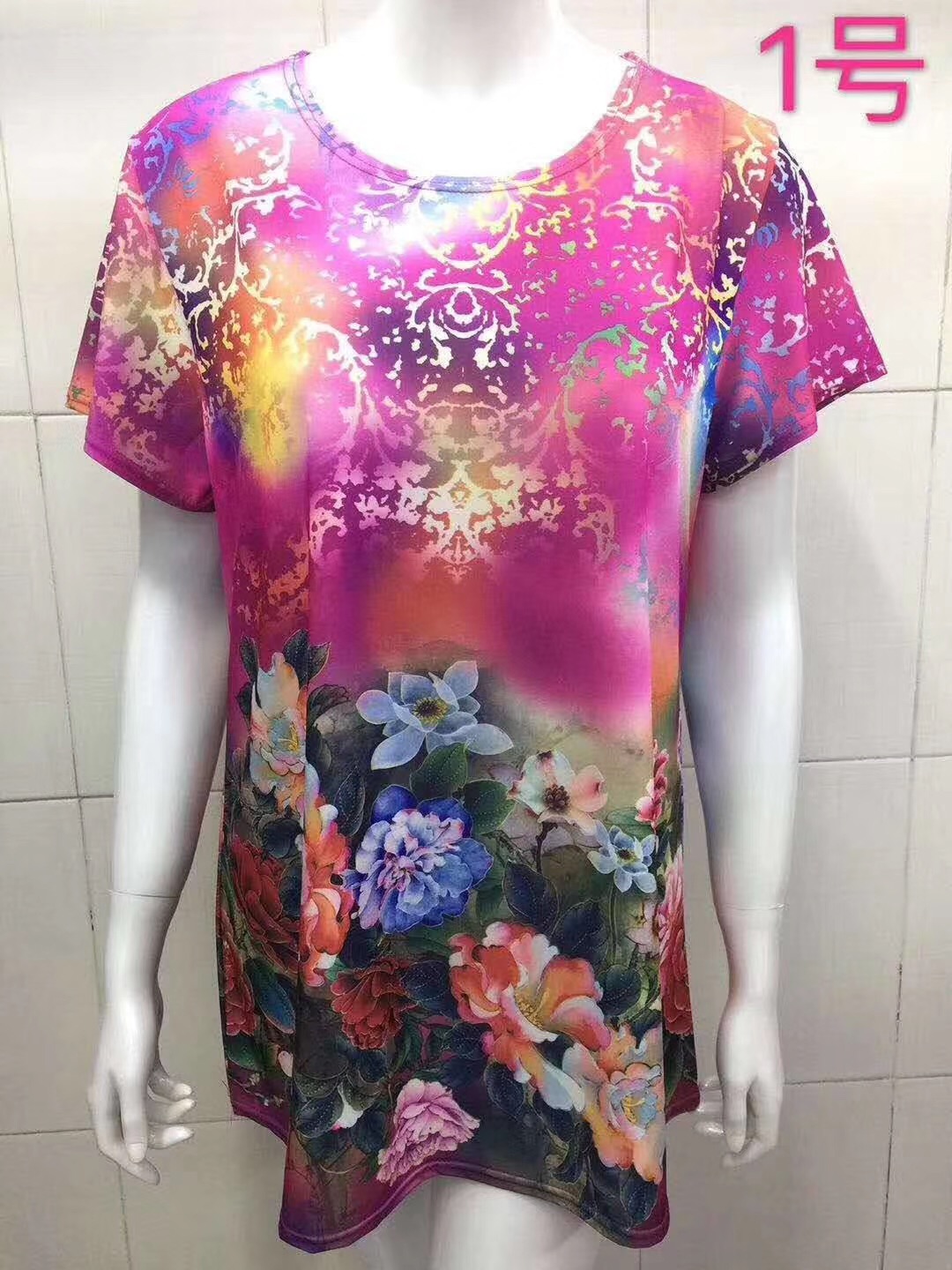 擺地攤中老年服裝女款珍珠紗短袖批發(fā)